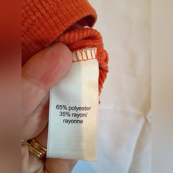 Maurices 24/7 Women's V-Neck Top in Burnt Orange/Rust Size 2x - Picture 4 of 8